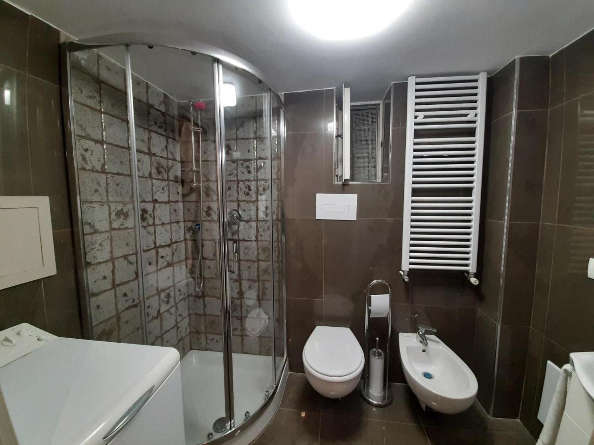 Apartamento A Casa E Annarell Nápoles Exterior foto