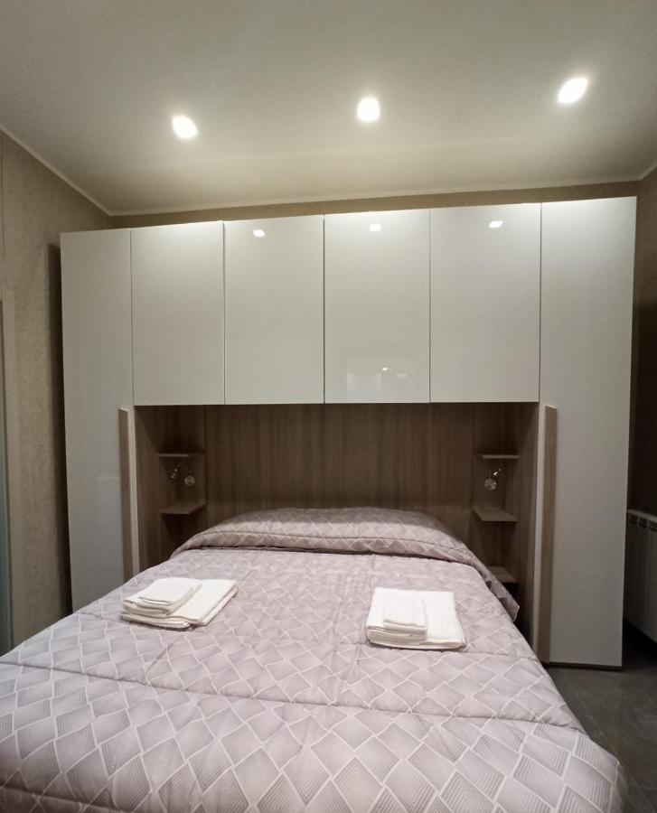 Apartamento A Casa E Annarell Nápoles Exterior foto